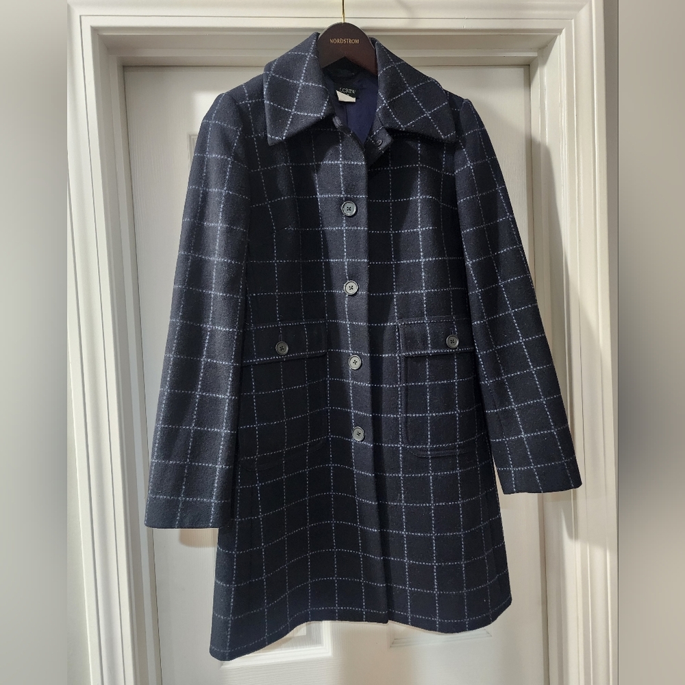 J Crew Factory Classic 100% Wool Navy Blue Plaid Topcoat w/Button Closure. 4